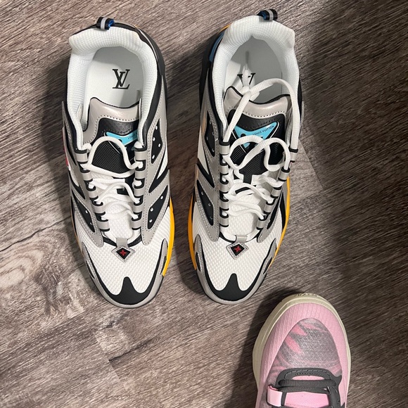 COPY - COPY - Vuitton - LV Tactic Sneakers 44 - Picture 3 of 4